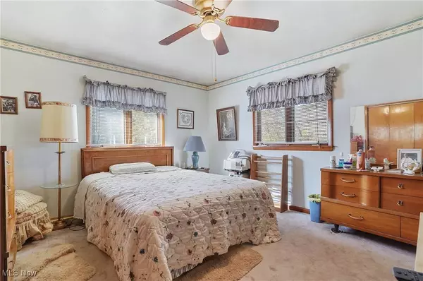 8148 Gibson RD, Canfield, OH 44406