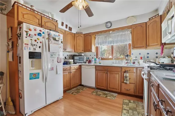 8148 Gibson RD, Canfield, OH 44406