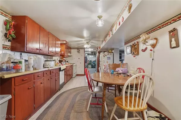 8148 Gibson RD, Canfield, OH 44406