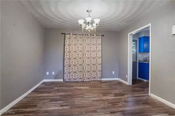 2476 Lisbon ST, East Liverpool, OH 43920