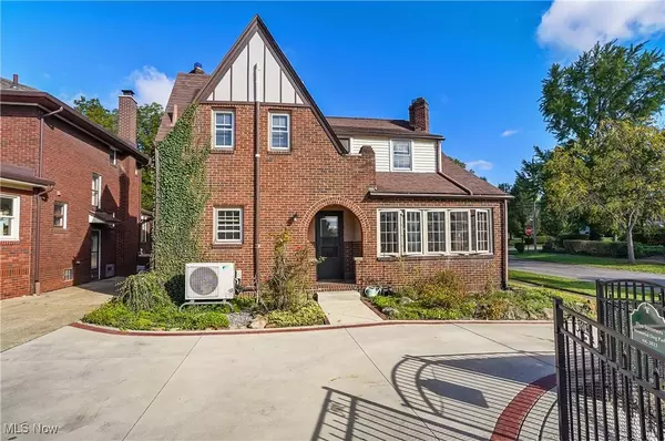 453 Broadway AVE, Girard, OH 44420