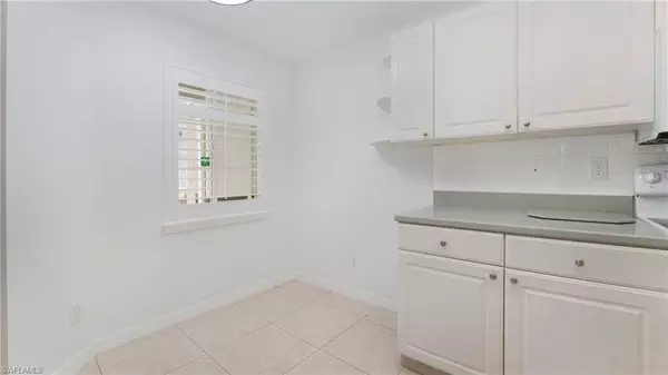 2530 Citrus Lake DR #X101, Naples, FL 34109