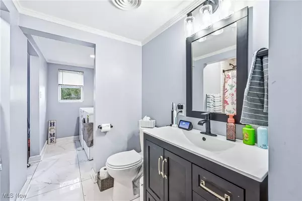 639 Hartzell RD, North Benton, OH 44449