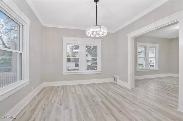 265 Charles AVE NE, Warren, OH 44483