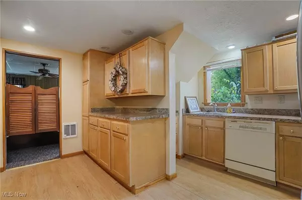 4231 Canfield RD, Canfield, OH 44406