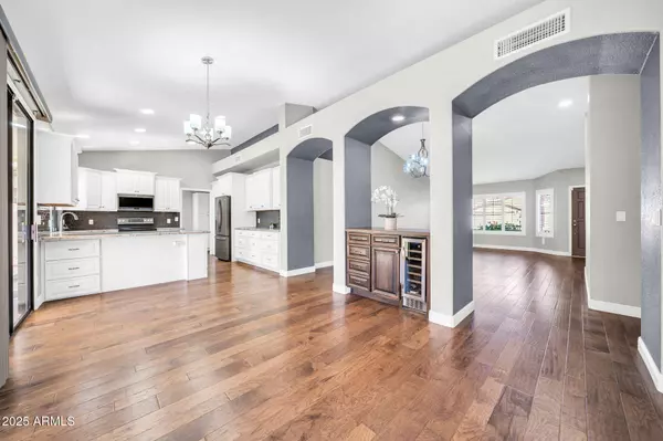 9551 W Sierra Pinta Drive, Peoria, AZ 85382