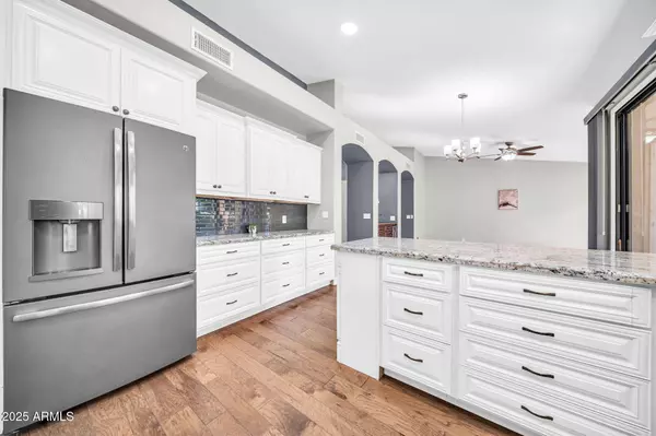 9551 W Sierra Pinta Drive, Peoria, AZ 85382