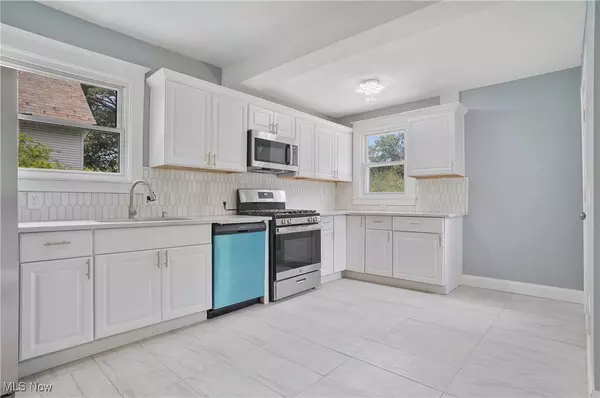 7085 Youngstown Pittsburgh RD, Poland, OH 44514