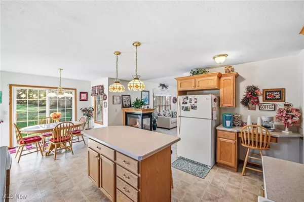 1925 N Lipkey RD, North Jackson, OH 44451