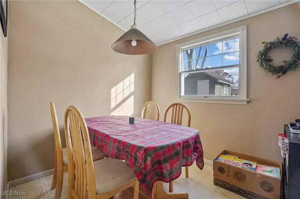 8084 State Route 609, Burghill, OH 44404