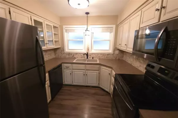 11 Wolviston Cir, Bella Vista, AR 72714