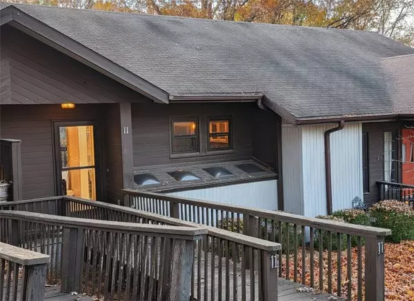 11 Wolviston Cir, Bella Vista, AR 72714