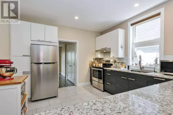 93 HAMILTON AVENUE N, Ottawa, ON K1Y1B8