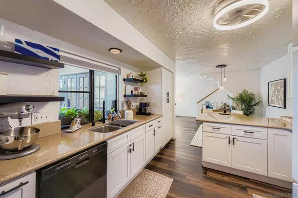 3995 Camino Lindo, San Diego, CA 92122