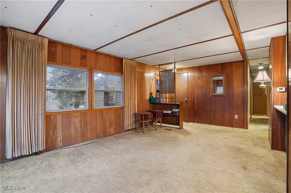 13627 Market ST, North Lima, OH 44452