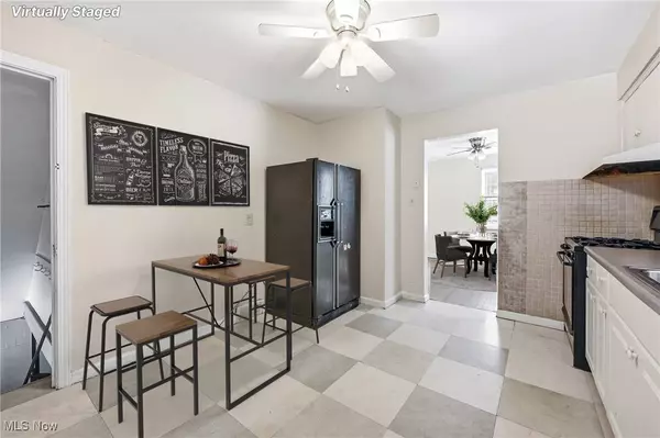 3414 Idlewood AVE, Youngstown, OH 44511