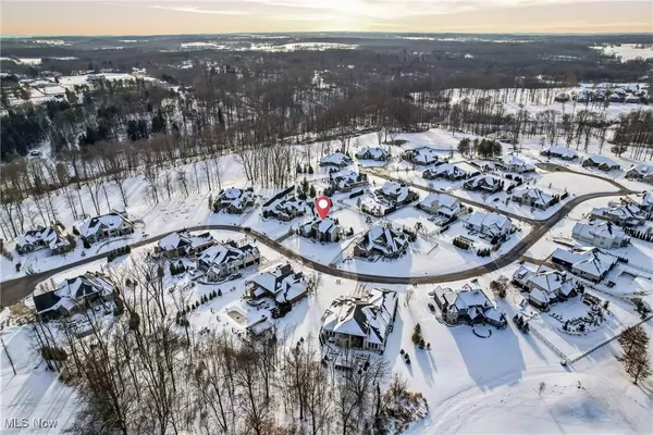 7171 Paddington Rowe, Canfield, OH 44406