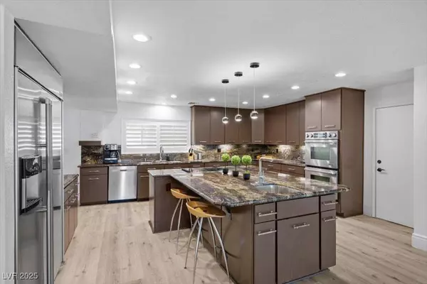 1695 Montessouri ST, Las Vegas, NV 89117