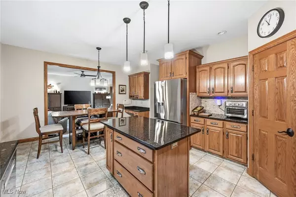 110 Longview CIR, North Lima, OH 44452