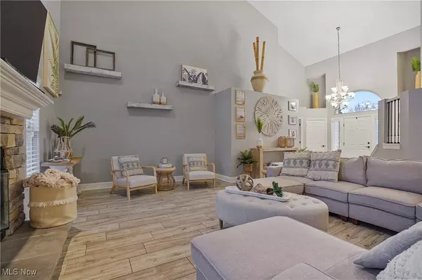 3277 Linden PL, Canfield, OH 44406