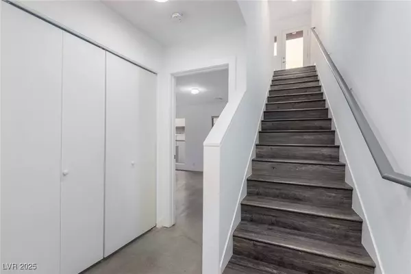 1998 Lewis AVE, Las Vegas, NV 89101