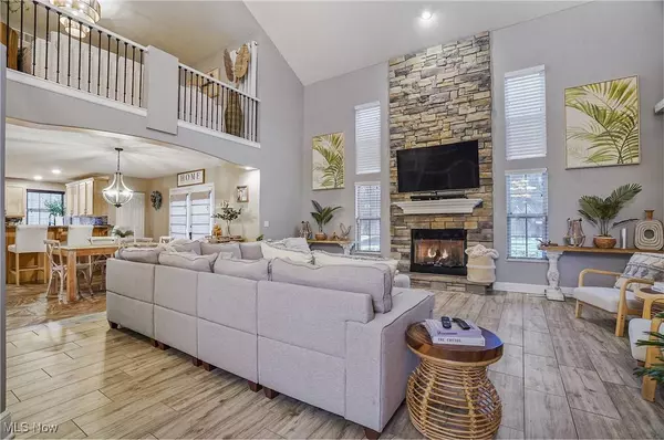 3277 Linden PL, Canfield, OH 44406