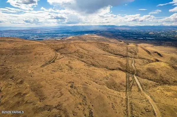 NKA Roza Hill Dr, Yakima, WA 98901