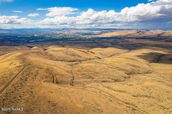 NKA Roza Hill Dr, Yakima, WA 98901