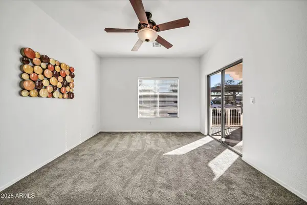 8800 N 107th Avenue #52, Peoria, AZ 85345