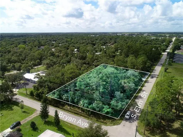 S Elm ST, Labelle, FL 33935