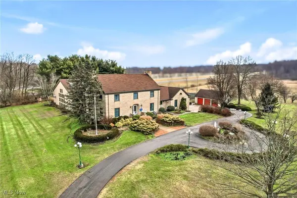 9175 Detwiler RD, Canfield, OH 44406