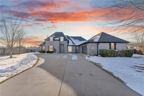 2711 S Haley Ct, Rogers, AR 72758