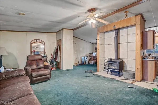 9672 Whippoorwill RD, Diamond, OH 44412