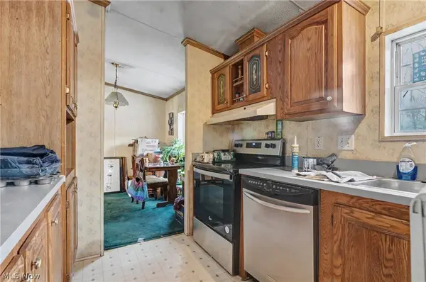 9672 Whippoorwill RD, Diamond, OH 44412