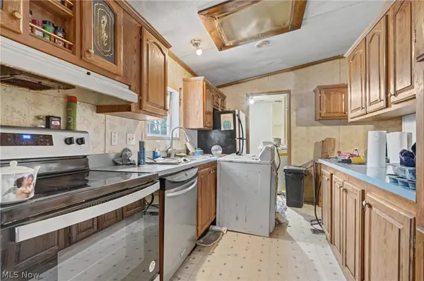 9672 Whippoorwill RD, Diamond, OH 44412