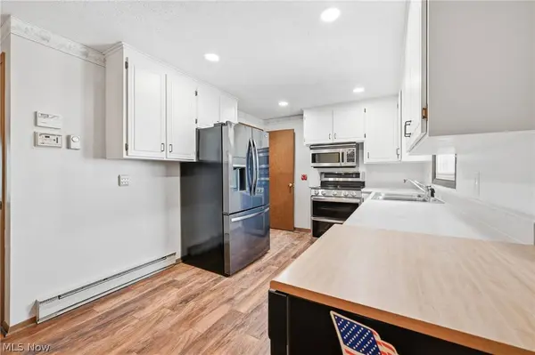 9106 Moulin AVE NE, Alliance, OH 44601