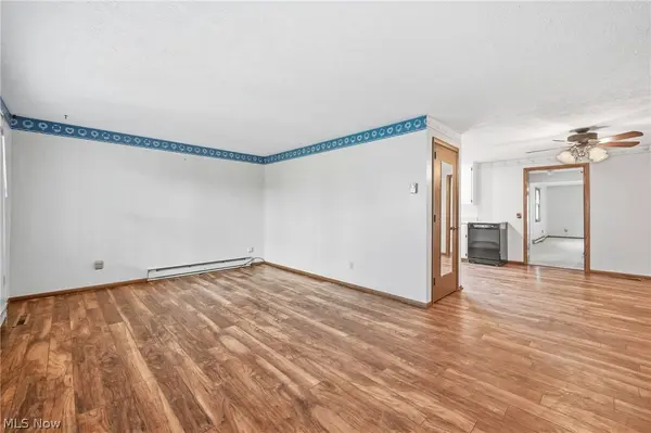 9106 Moulin AVE NE, Alliance, OH 44601