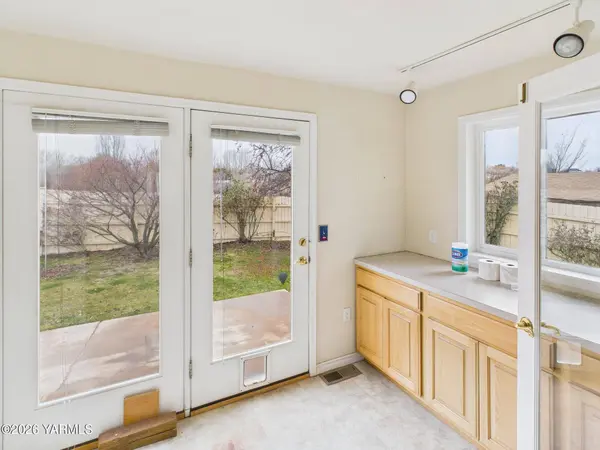 407 concord St, Zillah, WA 98953