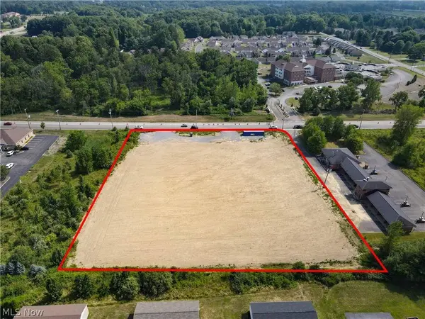 W Western Reserve RD, Youngstown, OH 44514