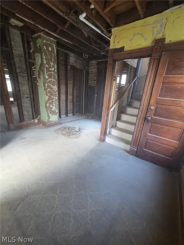 868 Front ST SW, Warren, OH 44485