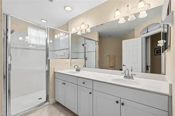 1672 Tarpon Bay DR S #6, Naples, FL 34119