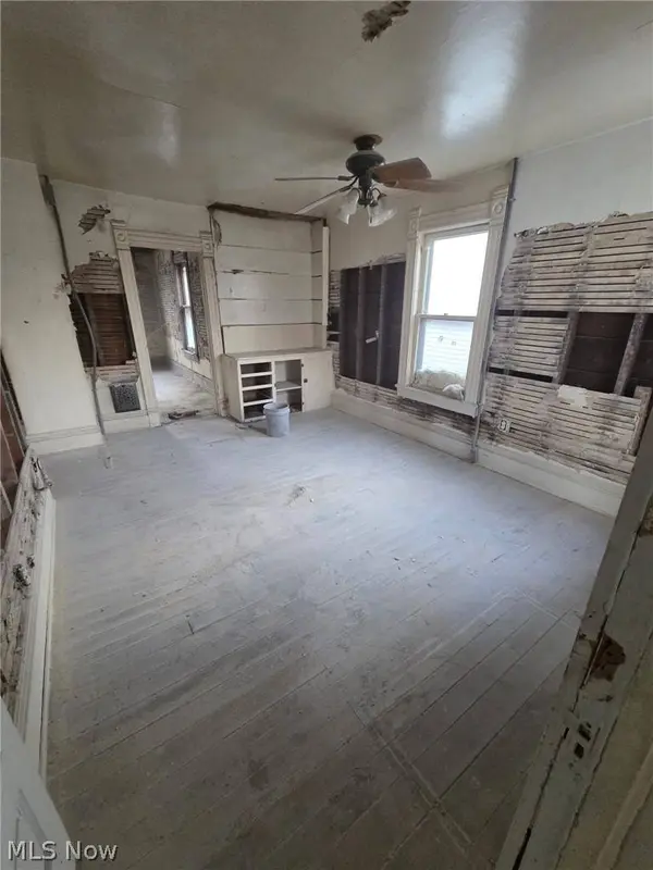 868 Front ST SW, Warren, OH 44485