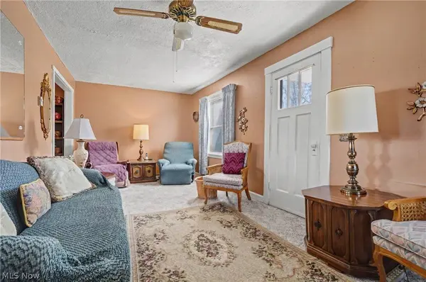 3990 Crum RD, Youngstown, OH 44515