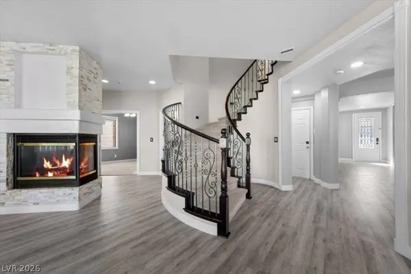 4104 Cathedral Falls AVE, North Las Vegas, NV 89085