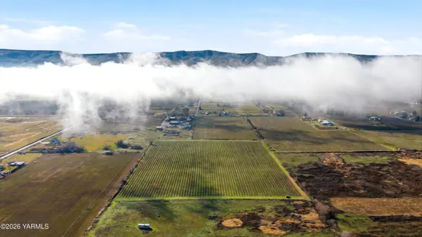 NKA W Old Inland Empire Hwy, Prosser, WA 99350