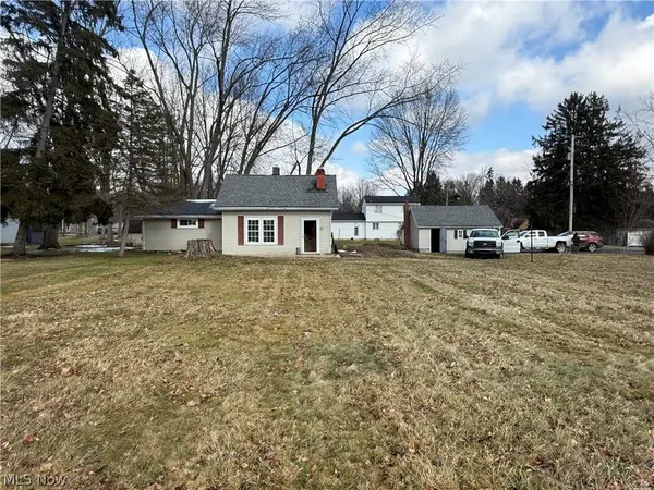 1262 Churchill RD, Youngstown, OH 44505