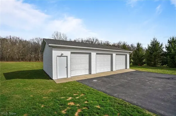 3670 Grafton RD, Leetonia, OH 44431