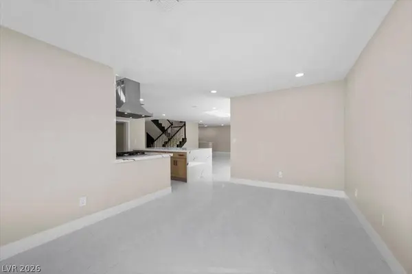 3382 Montessouri ST, Las Vegas, NV 89117