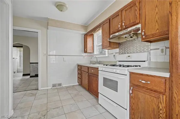 412 Orchard AVE, Niles, OH 44446