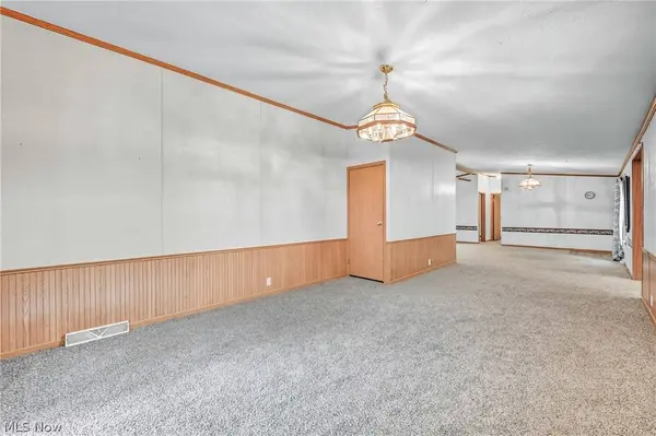 6174 US Route 6, Pierpont, OH 44082